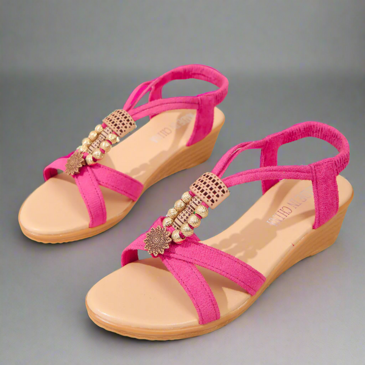 Odalhilde | Bequeme Keil-Sandalen mit edlem Metalldetail