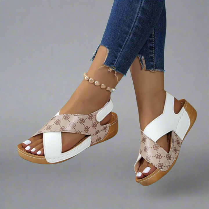 Solveig | Ultraflache, Bequeme Orthopädische Sandalen