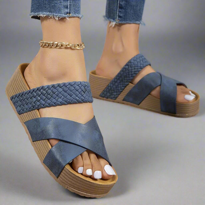 Ariana | Geflochtene Plateausandalen mit orthopädischem Komfort