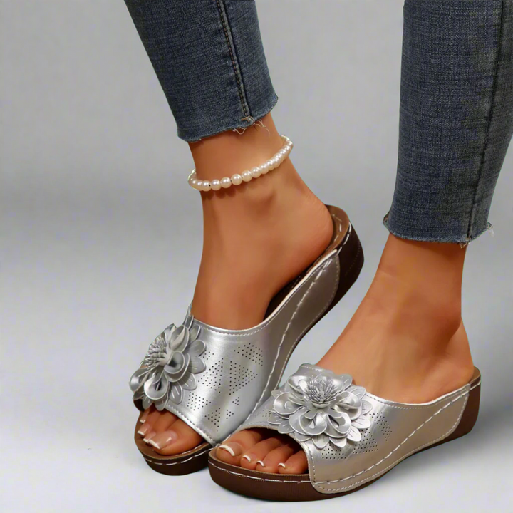 Jolanda | Elegante Orthopädische Sandalen mit Blumenmotiv